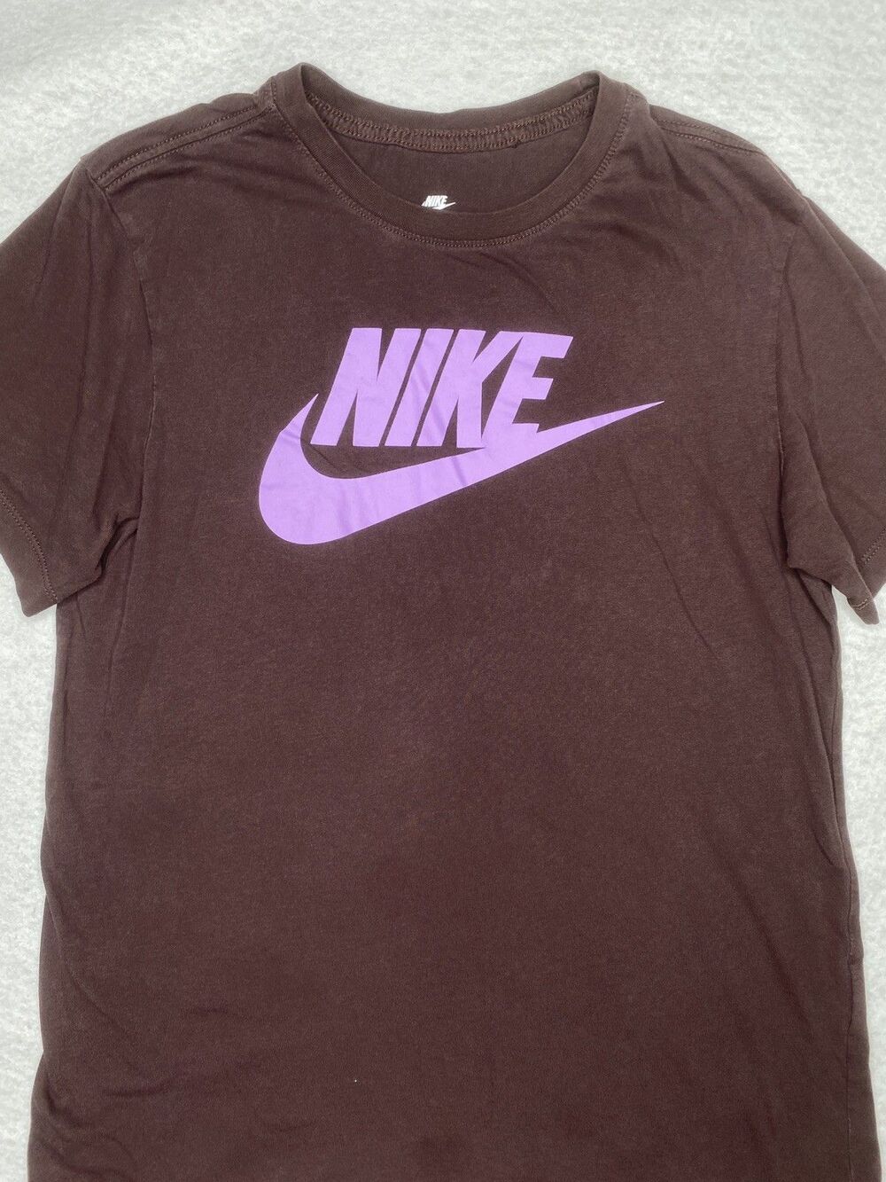 Nike Men’s T-Shirt Size Medium Brown Purple Swoosh Sportswear Icon Futura Casual